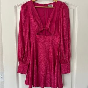 Elegant Pink Long-Sleeve Dress